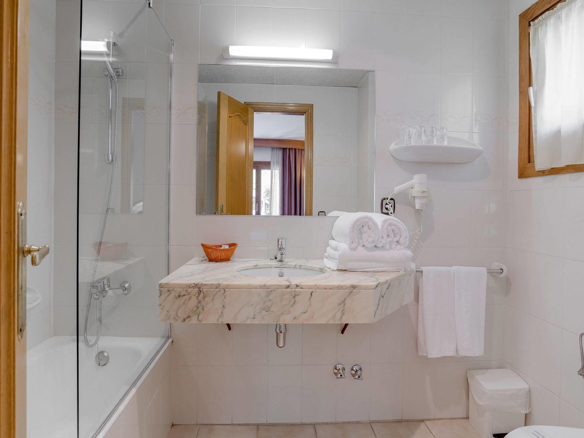 Hotel Sant Miquel 安道尔城 外观 照片